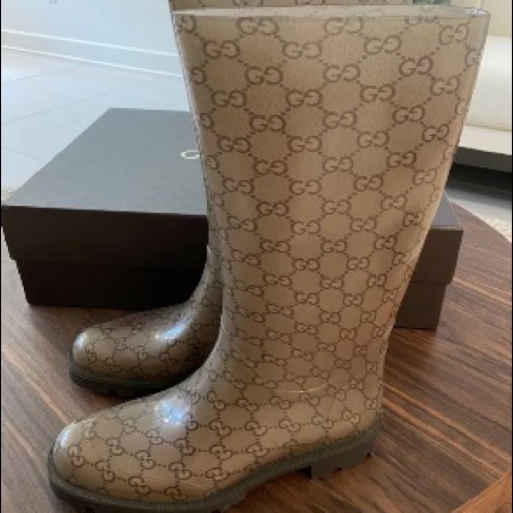 NEW GUCCI RAIN BOOTS